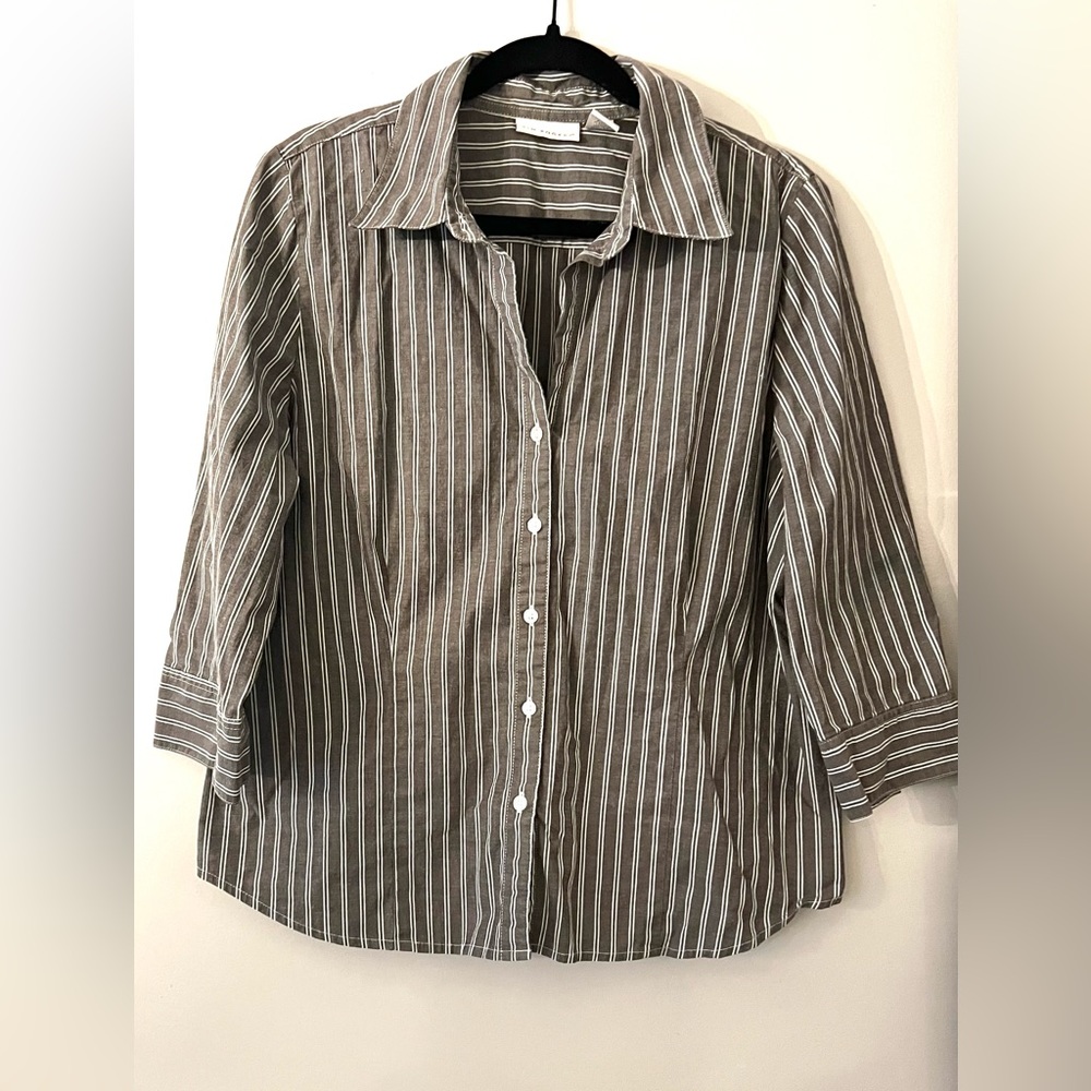 Beautiful Vertical Striped Blouse KIM ROGERS 3/4 sleeve gray and white Size XL